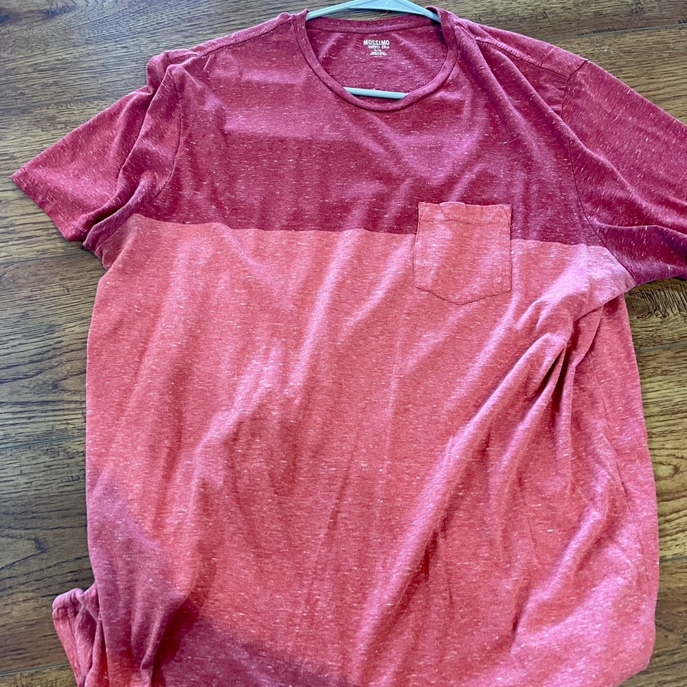 Comfortable MOSSIMO red, two-toned shirt